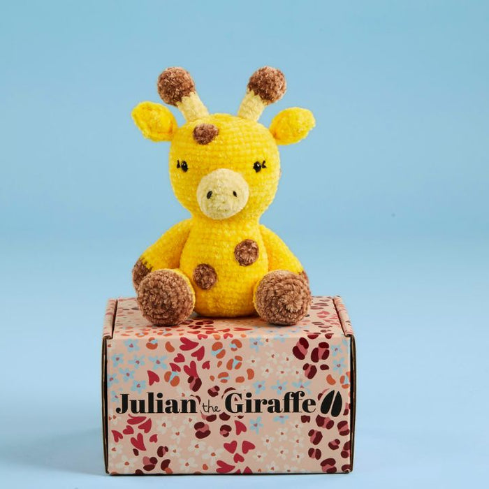 Julian The Giraffe - Pattern & Videos