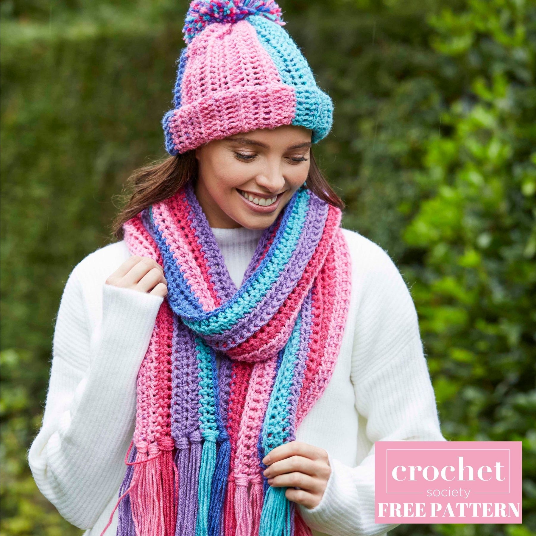 Free Crochet Pattern: Berry Ribbed Hat & Scarf