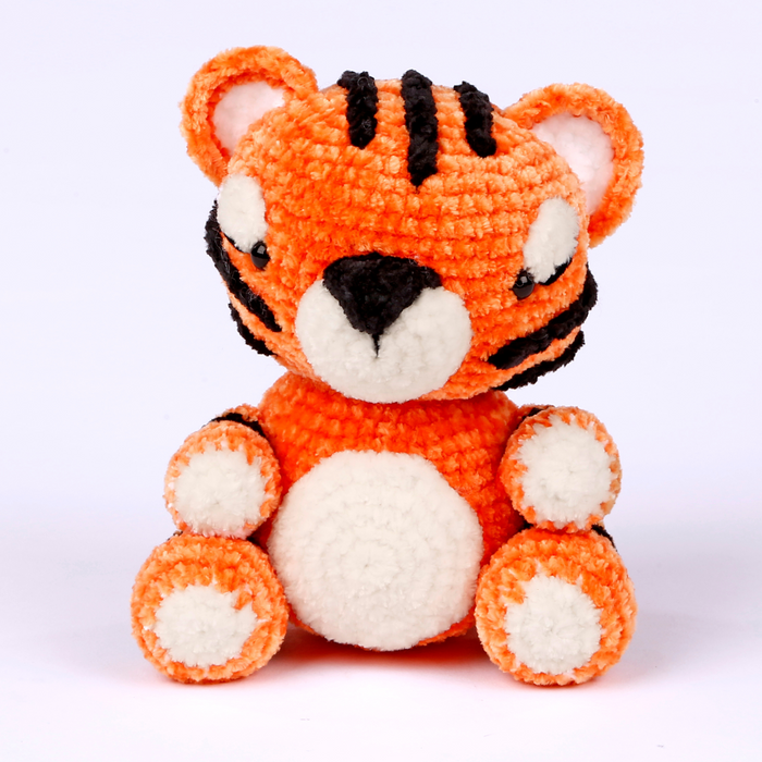 Crochet Society Amigurumi Crochet Kit: Tilly the Tiger | Menagerie Collection