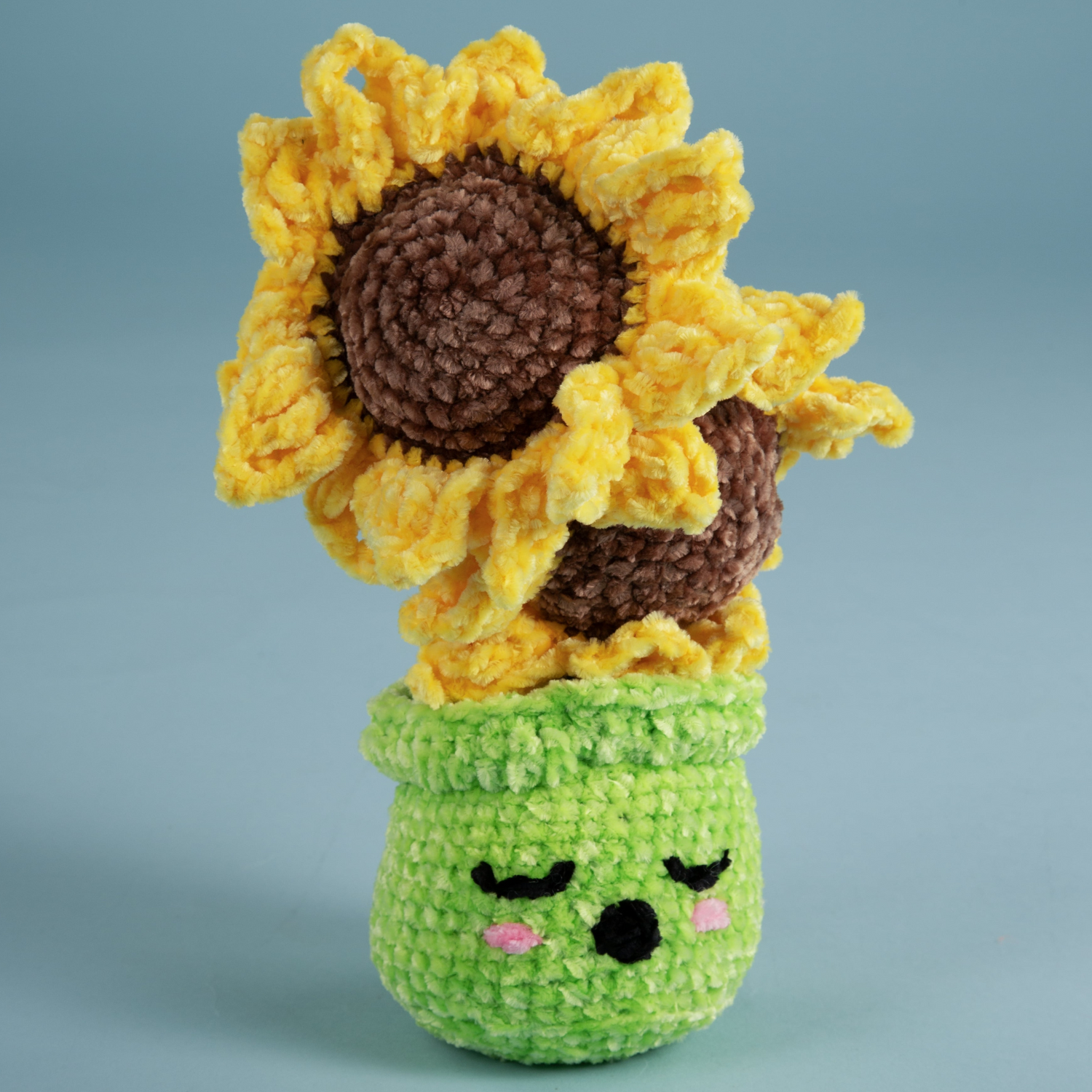 Crochet Society Amigurumi Situation Kit Flora the Sunflower Pot | Nature's Garden
