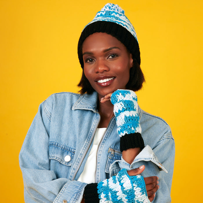 Totally Hooked Crochet Kit 57: Crochet Society x Peanuts