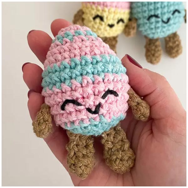 Hoooked Crochet Kit Happy Hoppy Easter Eggs Pastels