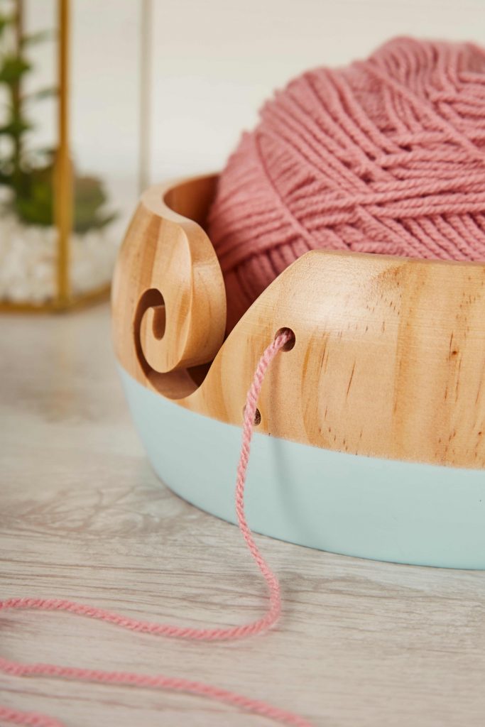 What is a yarn bowl and why do you need one? – Crochet Society