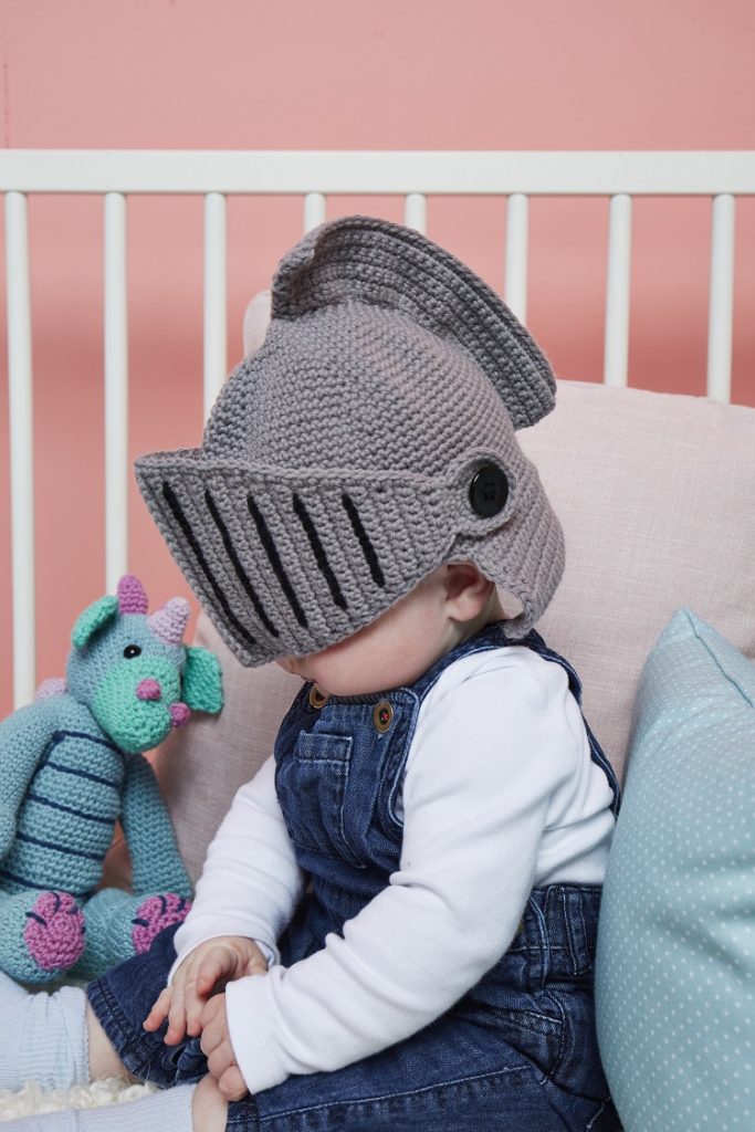 baby crochet hat knights helmet design 3